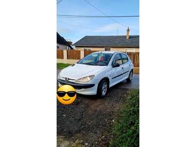 PEUGEOT 206 1.1 Presence