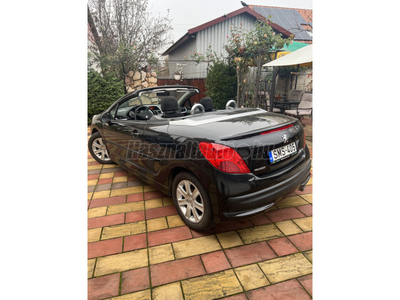 PEUGEOT 207 CC 1.6 THP Feline