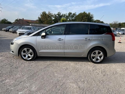 PEUGEOT 5008 1.6 THP Family 7 SZEMÉLYES!!