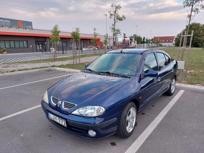 RENAULT MEGANE 1.6 16V Alize