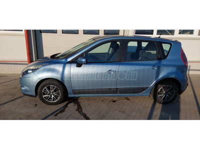 RENAULT SCENIC Scénic 1.5 dCi Privilege