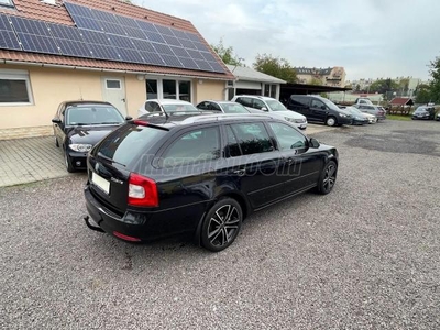 SKODA OCTAVIA Combi 1.4 TSI Elegance DSG