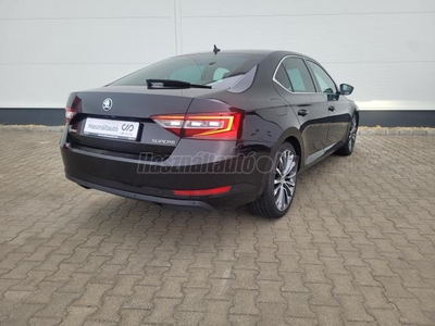 SKODA SUPERB 2.0 TDI SCR L&K DSG Nettó ár:4 716 535Ft