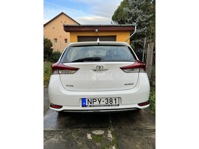 TOYOTA AURIS 1.33 Active