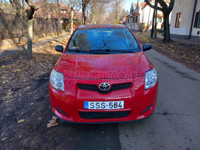 TOYOTA AURIS 1.4 Aquatis