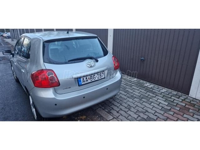 TOYOTA AURIS 1.6 Executive