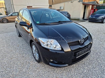 TOYOTA AURIS 1.6 Luna 132 LE KLIMA 2010 ÉVJ EURO5 SZKÖNYV RADAR 2 KULCS ALUFELNI