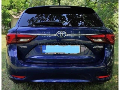 TOYOTA AVENSIS Touring Sports 2.0 D-4D Executive