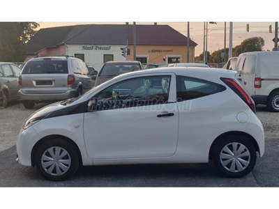 TOYOTA AYGO 1.0 Selection x-cite + cool Klima