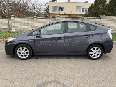 TOYOTA PRIUS 1.8 HSD(Automata) 270000 KM