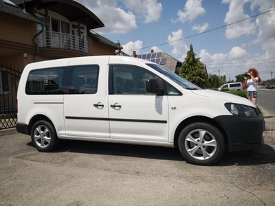 VOLKSWAGEN CADDY MAXI 7 személyes