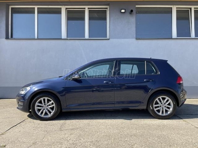 VOLKSWAGEN GOLF VII 1.2 TSI BMT Trendline 87.699 km Magyar! Végig vezetett szervizkönyv! 1 év garancia! VEZÉRMŰSZÍJAS!