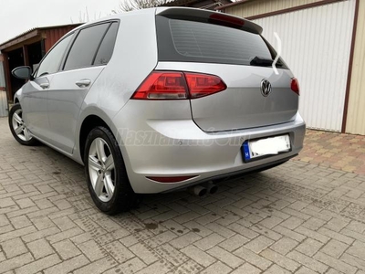 VOLKSWAGEN GOLF VII 2.0 TDI Highline