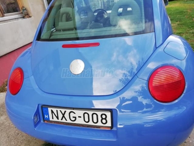 VOLKSWAGEN NEW BEETLE 1.4