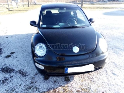 VOLKSWAGEN NEW BEETLE 1.6