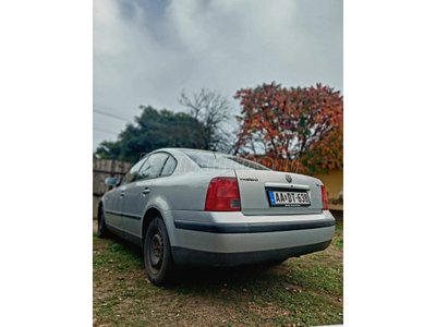 VOLKSWAGEN PASSAT 1.9 TDI