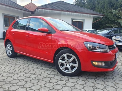 VOLKSWAGEN POLO 1.2 70 Comfortline DIGIT.KLÍMA 8xKERÉK !!!76.300Km!!! !!VEZETETT SZERVIZKÖNYV!! FRISS NAGYSZERVIZ