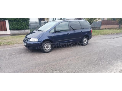 VOLKSWAGEN SHARAN 1.9 PD TDI Highline