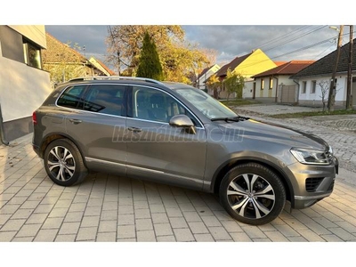 VOLKSWAGEN TOUAREG 3.0 V6 TDI BMT SCR Tiptronic ic Terrain Tech R-Line Limited Edition - Légrugó Keyless - TV Vonóhorog - 360Cam Dynaudio - F