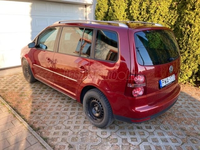 VOLKSWAGEN TOURAN 1.4 TSi Highline