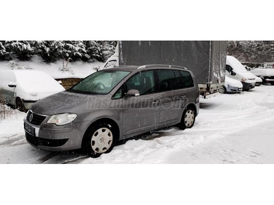 VOLKSWAGEN TOURAN 1.9 PD TDi Highline Új modell.Chrom packet.Szép állapot.Jól felszerelt