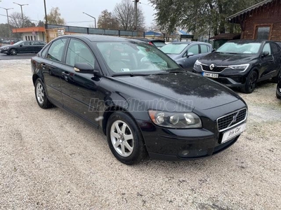 VOLVO S40 1.8 Kinetic Magyarországi! Vezetett szevízkönyv!