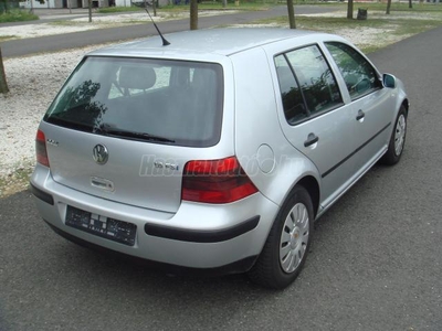 VOLKSWAGEN GOLF IV 1.6 Edition FSI Első tulajdonostól