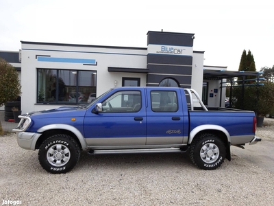 Nissan Pick UP 2.5 4WD Navara 4x4!Vonohorog!Vad...