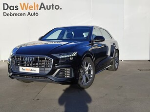 Audi Q8
55 TFSI quattro tiptronic