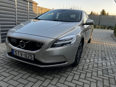 VOLVO V40 2.0 D [D2] Inscription Geartronic