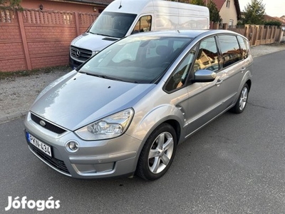 Ford S-Max 2.0 Titanium Megkímélt.szép állapotú!