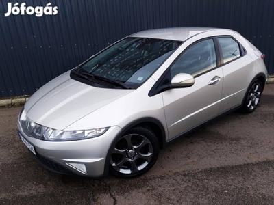 Honda Civic 1.8 Sport Sérülésmentes !!! Friss O...