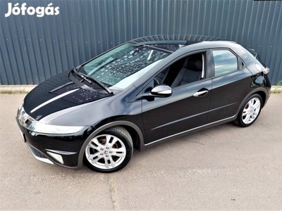 Honda Civic 1.8 Sport Tempomat//Digit-Klíma//To...