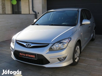 Hyundai I30 1.4 DOHC Comfort 71.859 km !! Első...