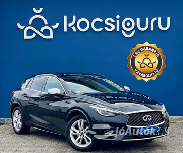 INFINITI Q30