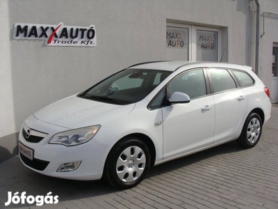 Opel Astra J Sports Tourer 1.6 Enjoy