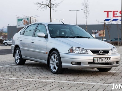 Toyota Avensis 1.6 Linea Terra