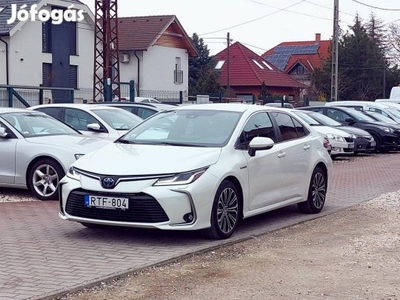 Toyota Corolla Sedan 1.8 Hybrid Comfort Style T...