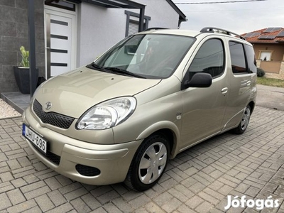 Toyota Yaris Verso 1.4 D Terra 4-5-Literes fogy...