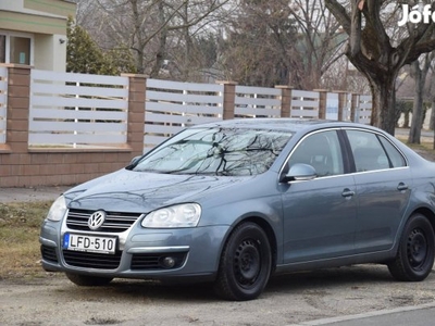 Volkswagen Jetta 1.4 TSi Comfortline 1Tulaj. Ma...