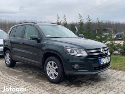 Volkswagen Tiguan 2.0 CR TDI Trend&Fun EU5 Panoráma Üvegtető! Szervizk