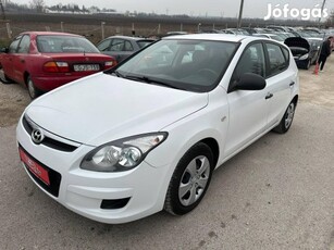 Hyundai I30 1.4 DOHC Comfort 3 év kiterjesztett...