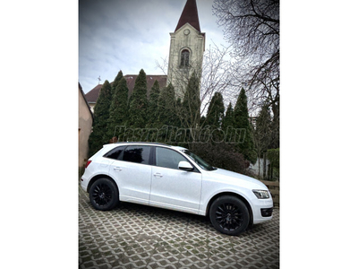 AUDI Q5 3.0 TDI quattro S-tronic