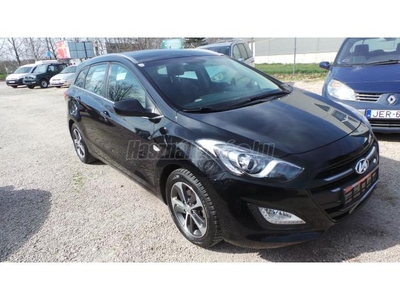 HYUNDAI I30 CW 1.6 CRDi LP ISG Comfort 108000KM SZÉP ÁLLAPOT