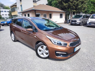 KIA CEE'D SW 1.6 CRDI LX DCT Automata váltó Magyarországi szervizkönyves Gk!!!!!!!!!!!!!!!!!!!!!!!!!