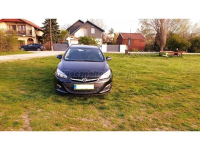 OPEL ASTRA J Sedan 1.4 T Enjoy / Sérülésmentes / Szalonállapot / Garantált 21 ezer km! / Mo.-i / Első tulaj