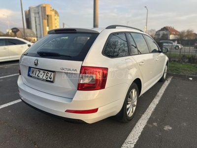 SKODA OCTAVIA Combi 2.0 CR TDI Elegance DSG