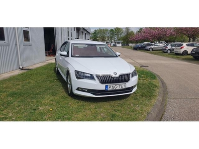 SKODA SUPERB 2.0 TDi SCR Style Magyarországi! Szerv.Könyv!