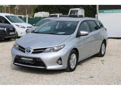 TOYOTA AURIS Touring Sports 1.8 HSD Active (Automata)