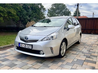 TOYOTA PRIUS+ 1.8 HSD Executive e-CVT